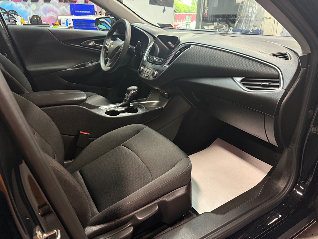 2022 Chevrolet Malibu Image 21