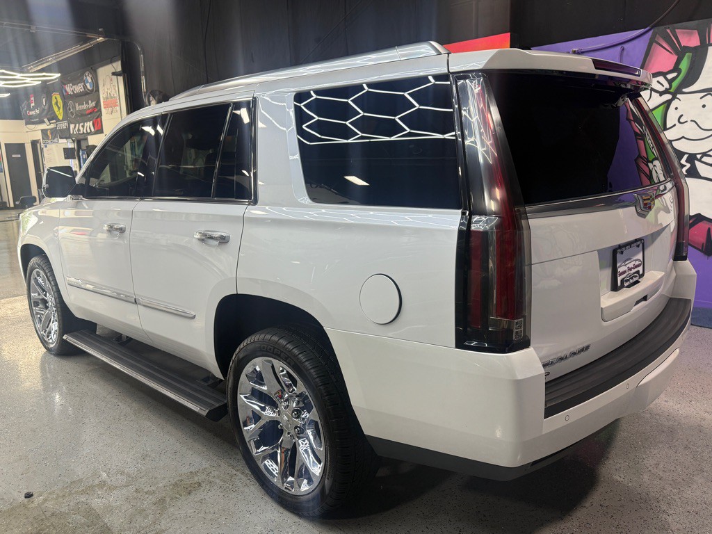 2016 Cadillac Escalade Image 3