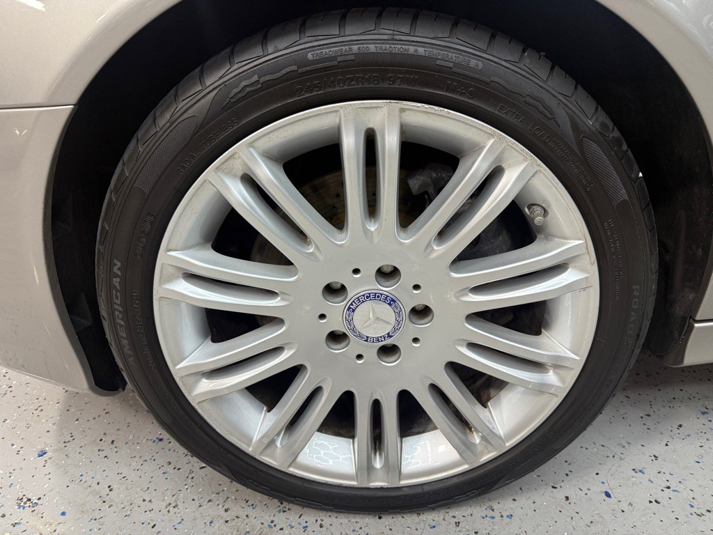 2008 Mercedes-Benz E-Class Image 24