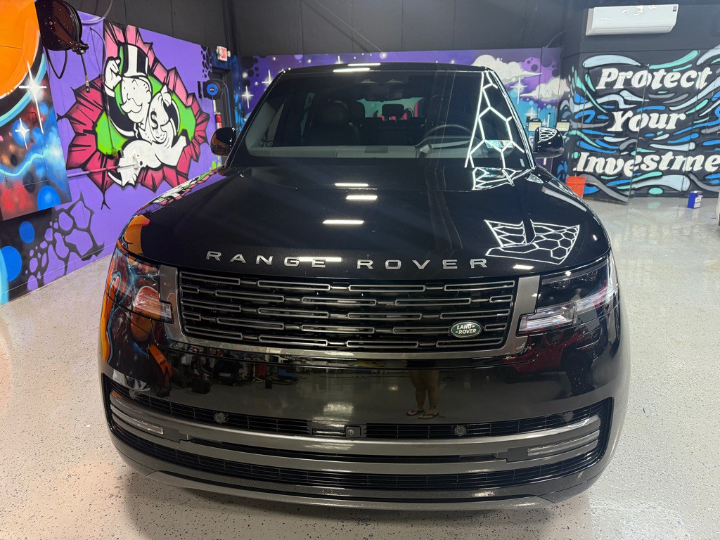 2025 Land Rover Range Rover Image 4