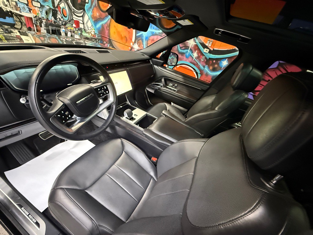 2025 Land Rover Range Rover Image 13