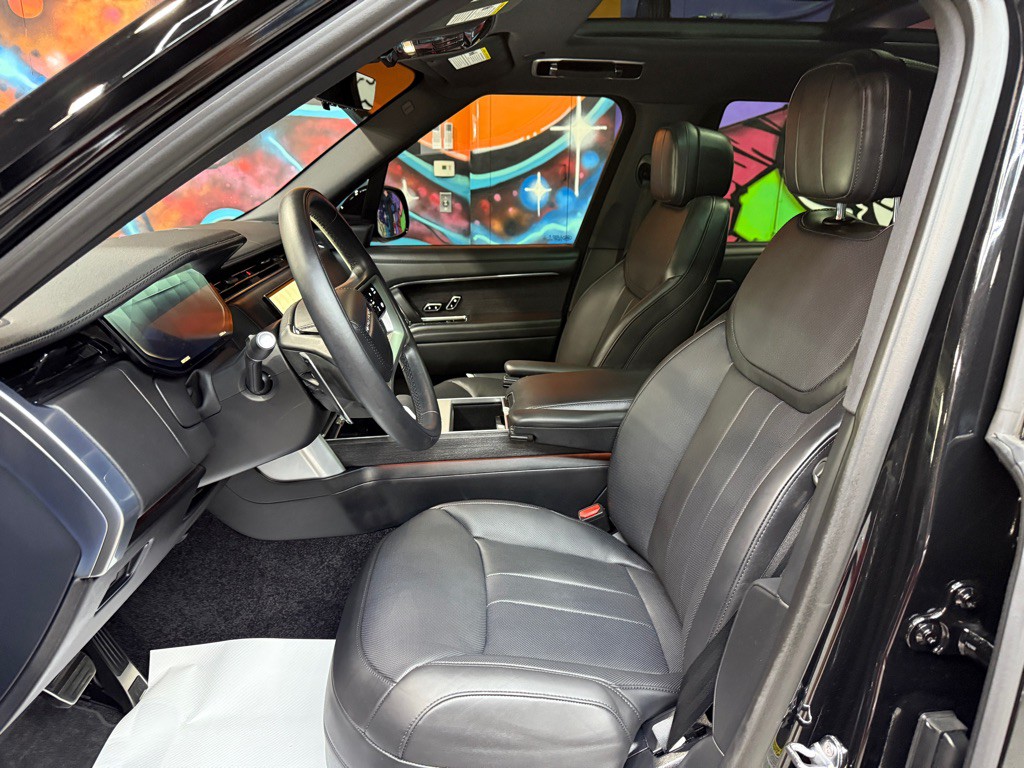 2025 Land Rover Range Rover Image 14