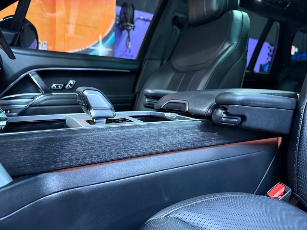 2025 Land Rover Range Rover Image 22
