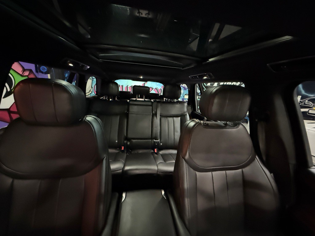 2025 Land Rover Range Rover Image 34