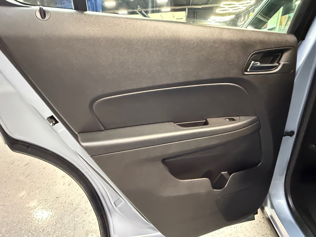 2015 Chevrolet Equinox Image 16