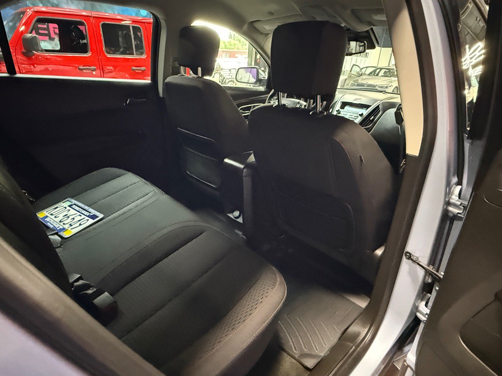 2015 Chevrolet Equinox Image 18