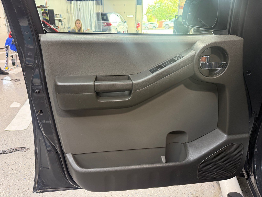 2010 Nissan Xterra Image 11
