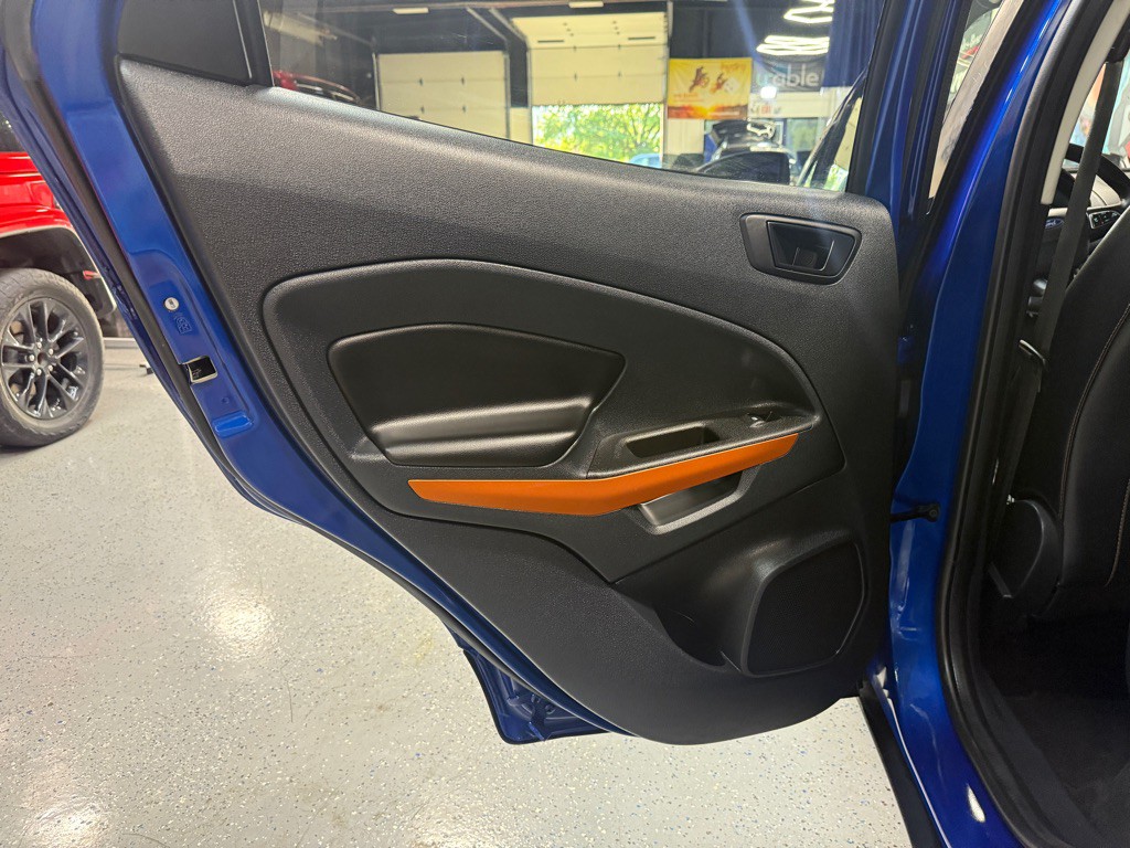 2018 Ford Econoline Image 15