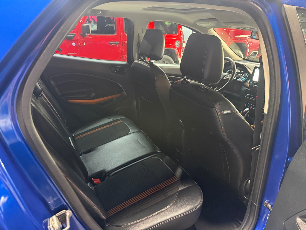 2018 Ford Econoline Image 18