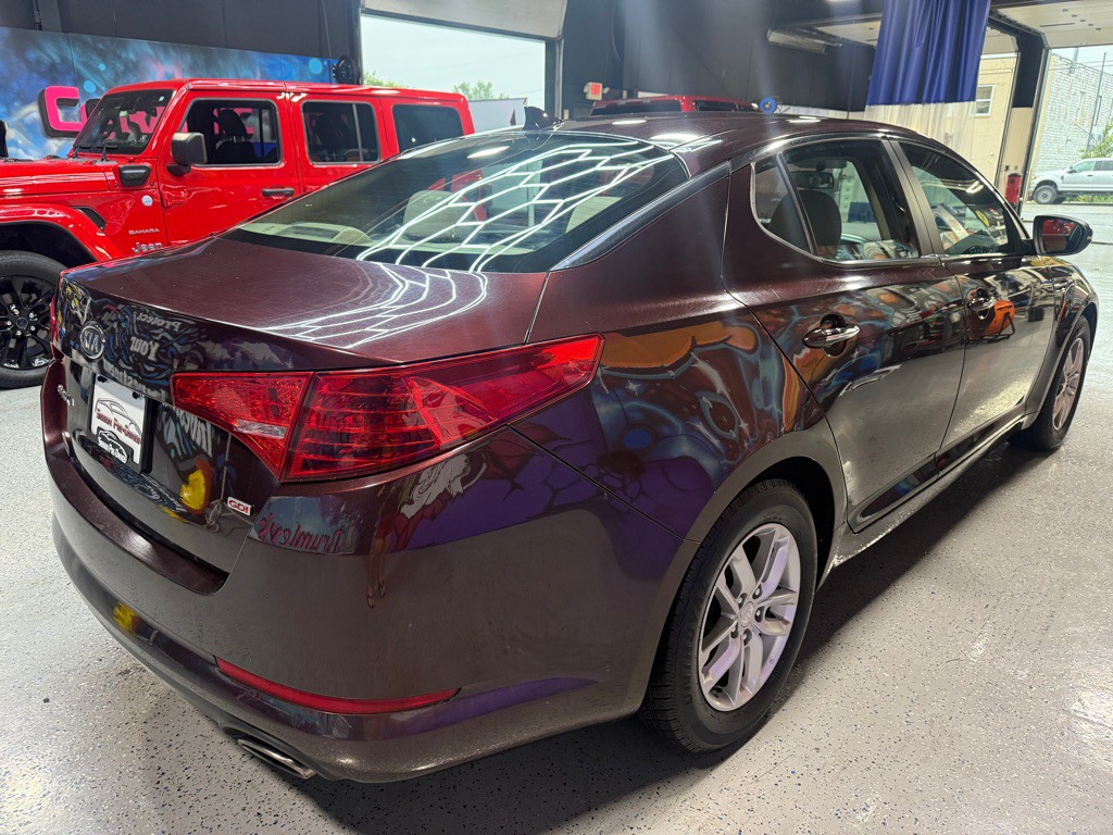 2012 Kia Optima Image 8