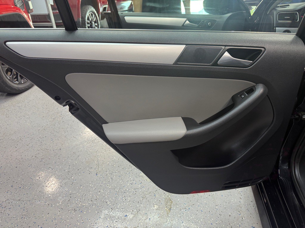 2014 Volkswagen Jetta Image 13
