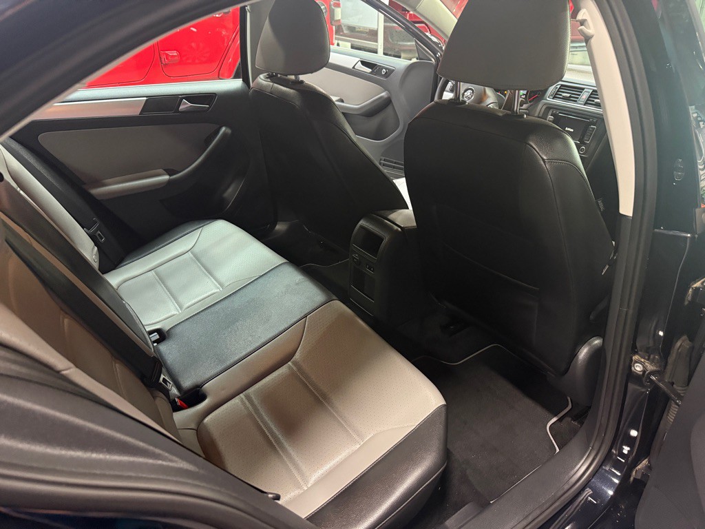 2014 Volkswagen Jetta Image 15