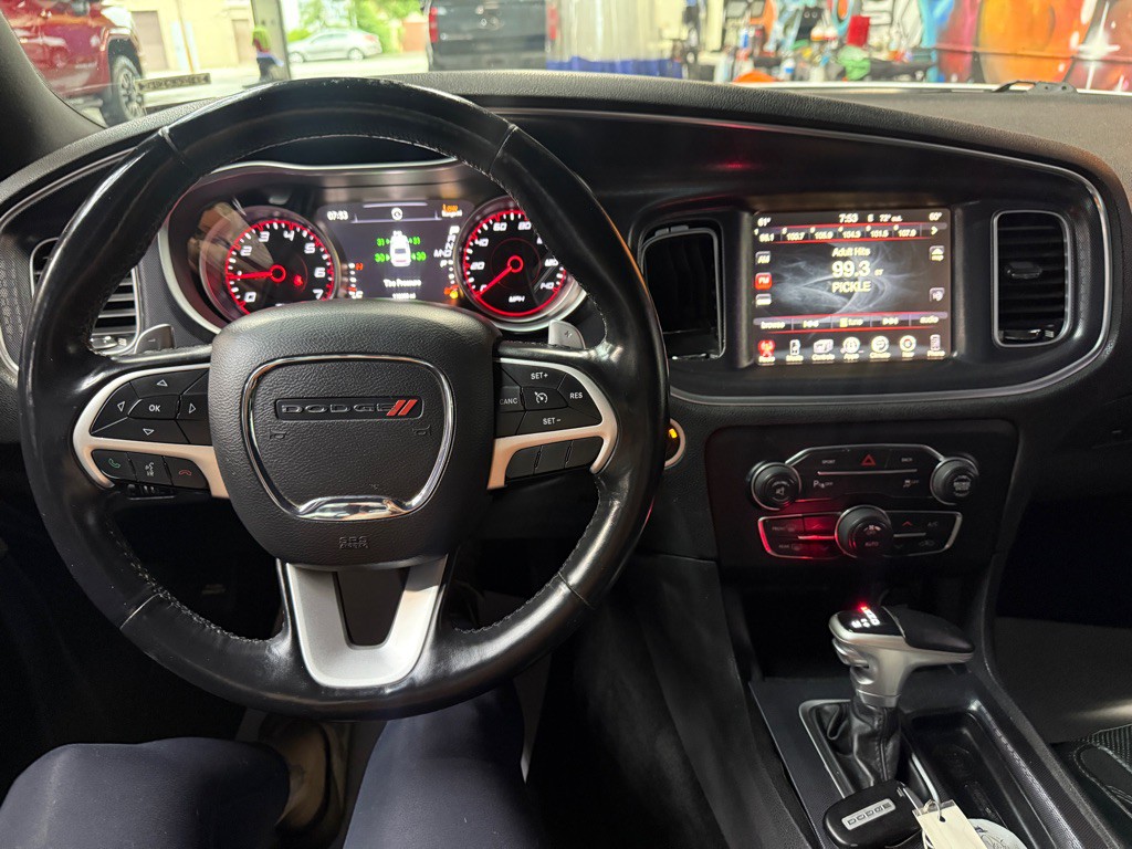 2015 Dodge Charger Image 9