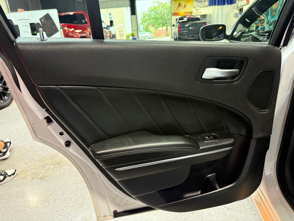 2015 Dodge Charger Image 15