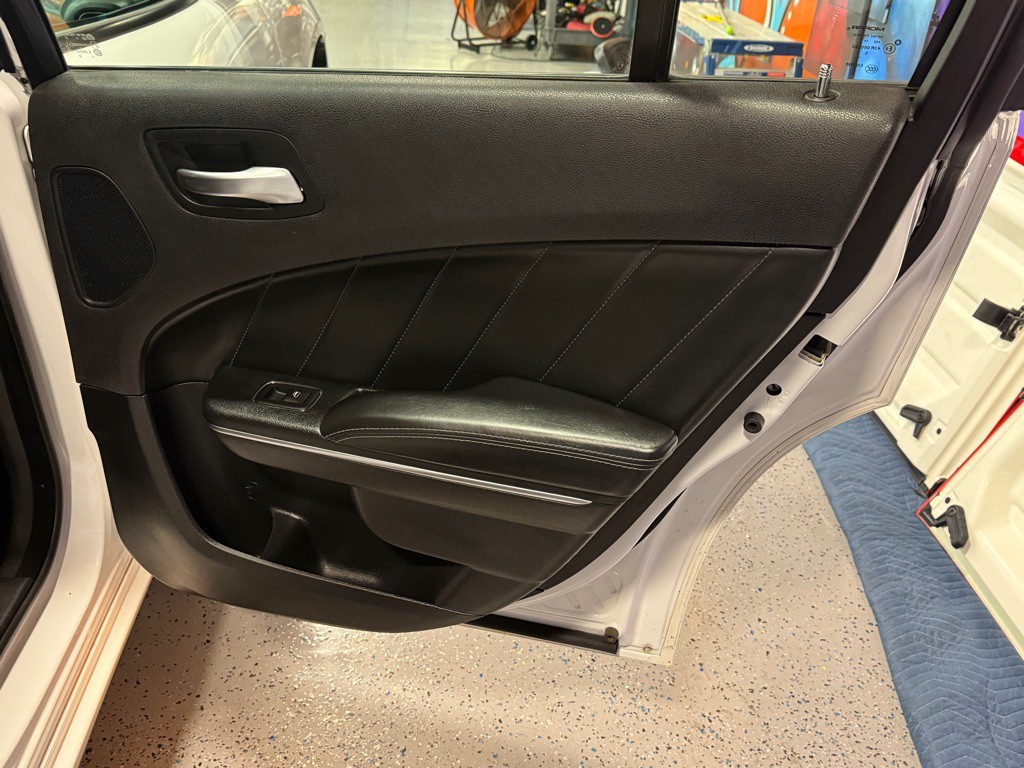 2015 Dodge Charger Image 19