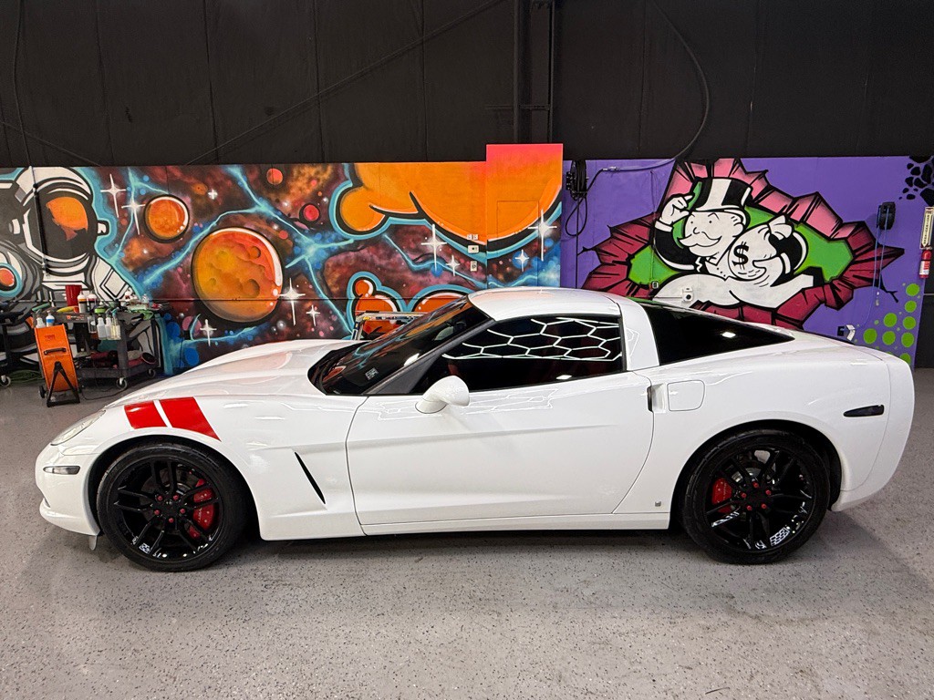 2007 Chevrolet Corvette Image 2