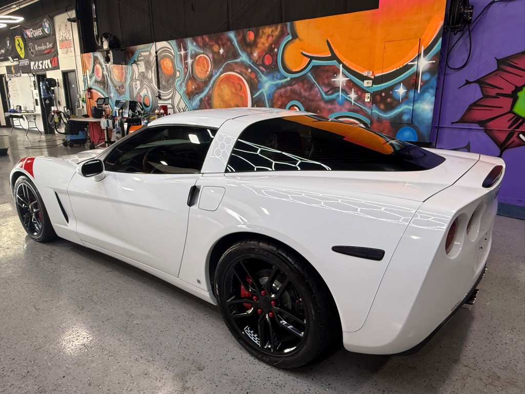 2007 Chevrolet Corvette Image 3