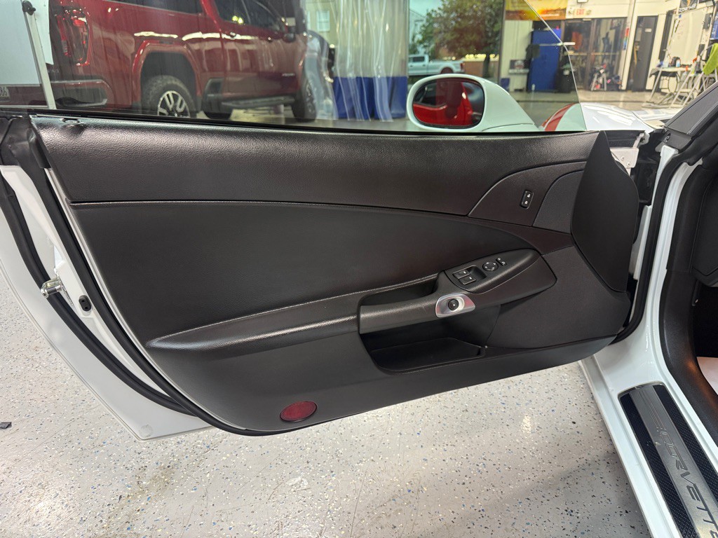 2007 Chevrolet Corvette Image 17