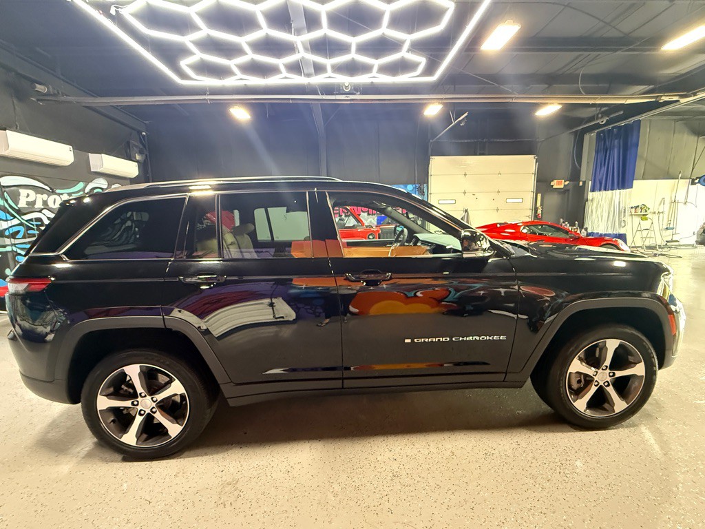 2023 Jeep Grand Cherokee Image 7