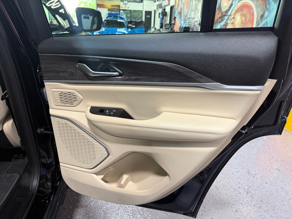 2023 Jeep Grand Cherokee Image 22