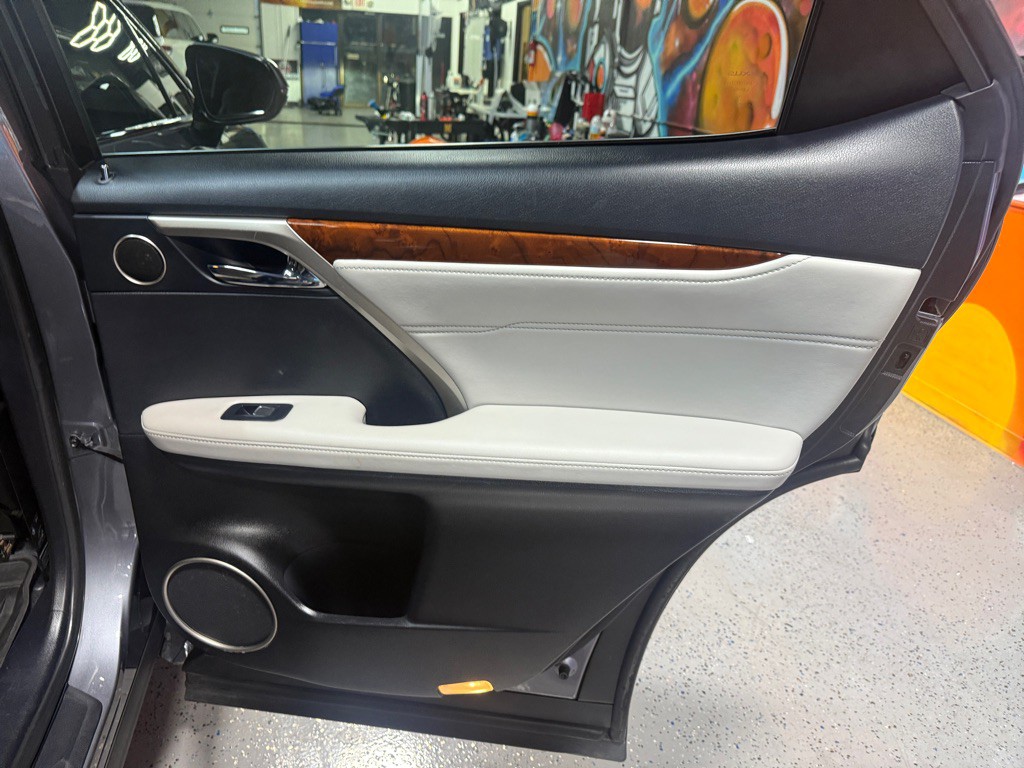 2019 Lexus RX Image 19