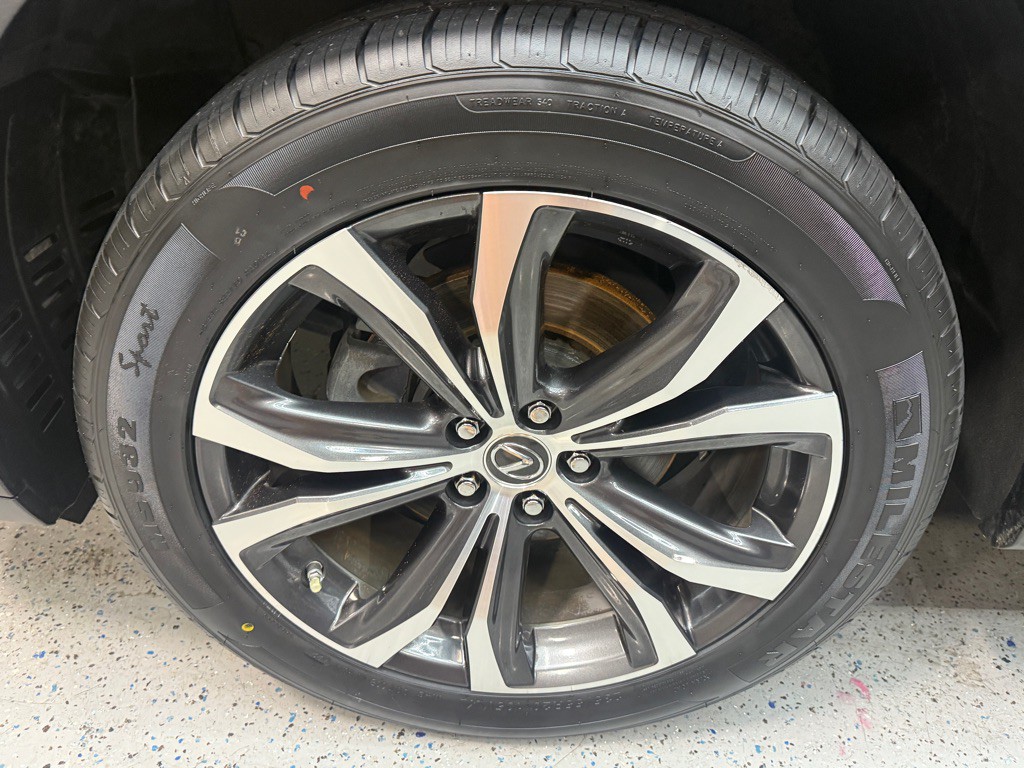 2019 Lexus RX Image 24