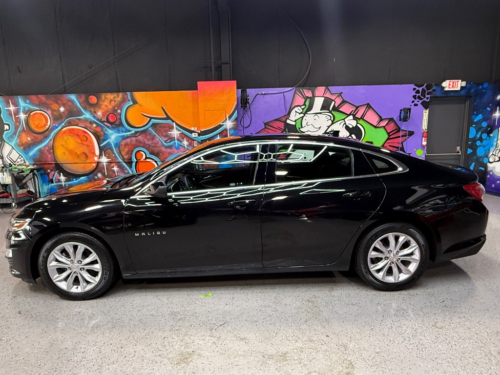 2020 Chevrolet Malibu Image 2