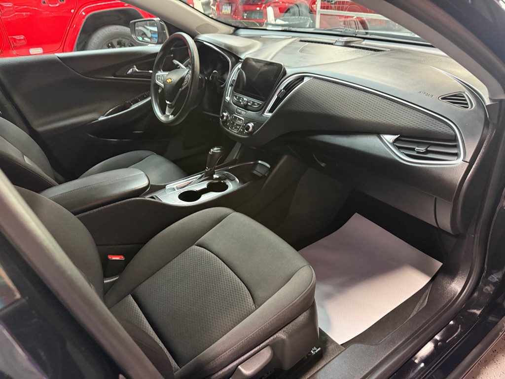 2020 Chevrolet Malibu Image 20