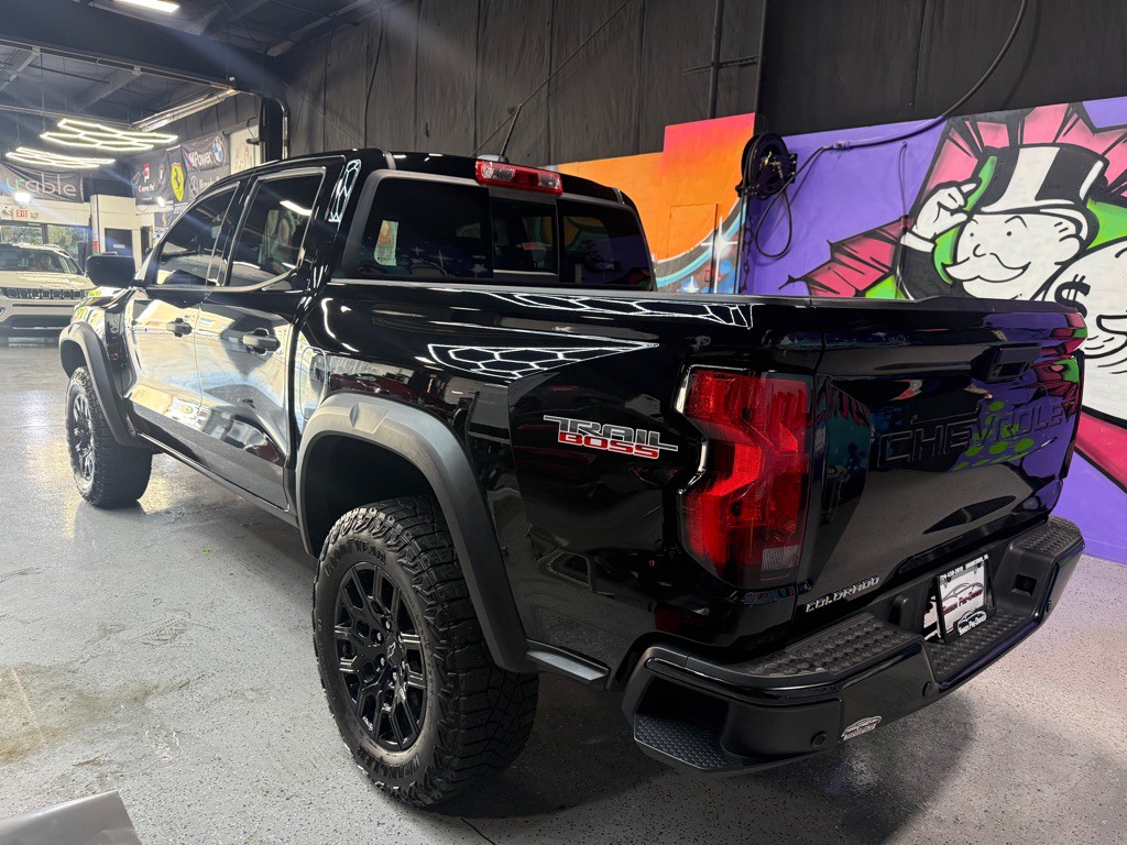 2023 Chevrolet Colorado Image 3