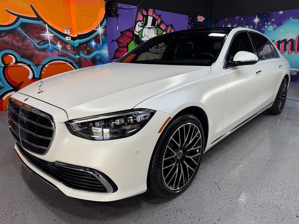 2022 Mercedes-Benz S-Class Image 1