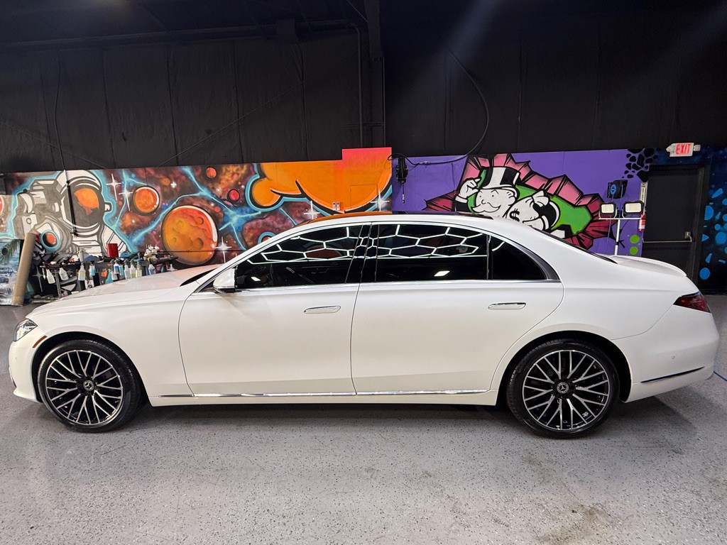 2022 Mercedes-Benz S-Class Image 2