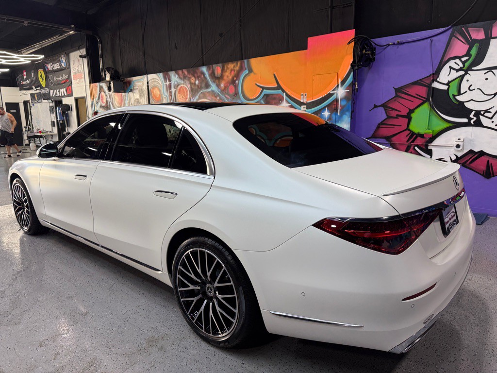 2022 Mercedes-Benz S-Class Image 3