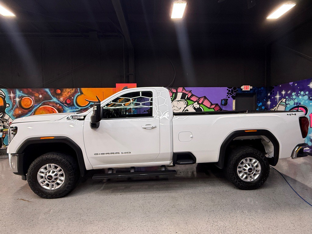 2024 GMC Sierra Image 2