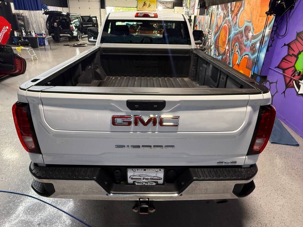 2024 GMC Sierra Image 8
