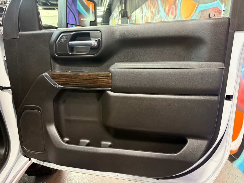 2024 GMC Sierra Image 16