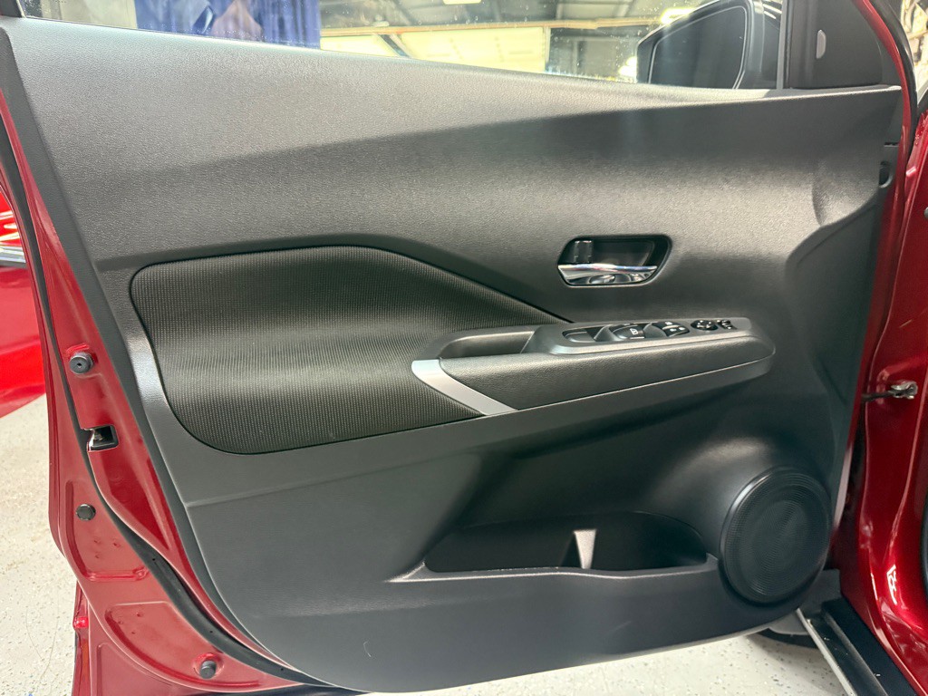 2021 Nissan Kicks Image 11