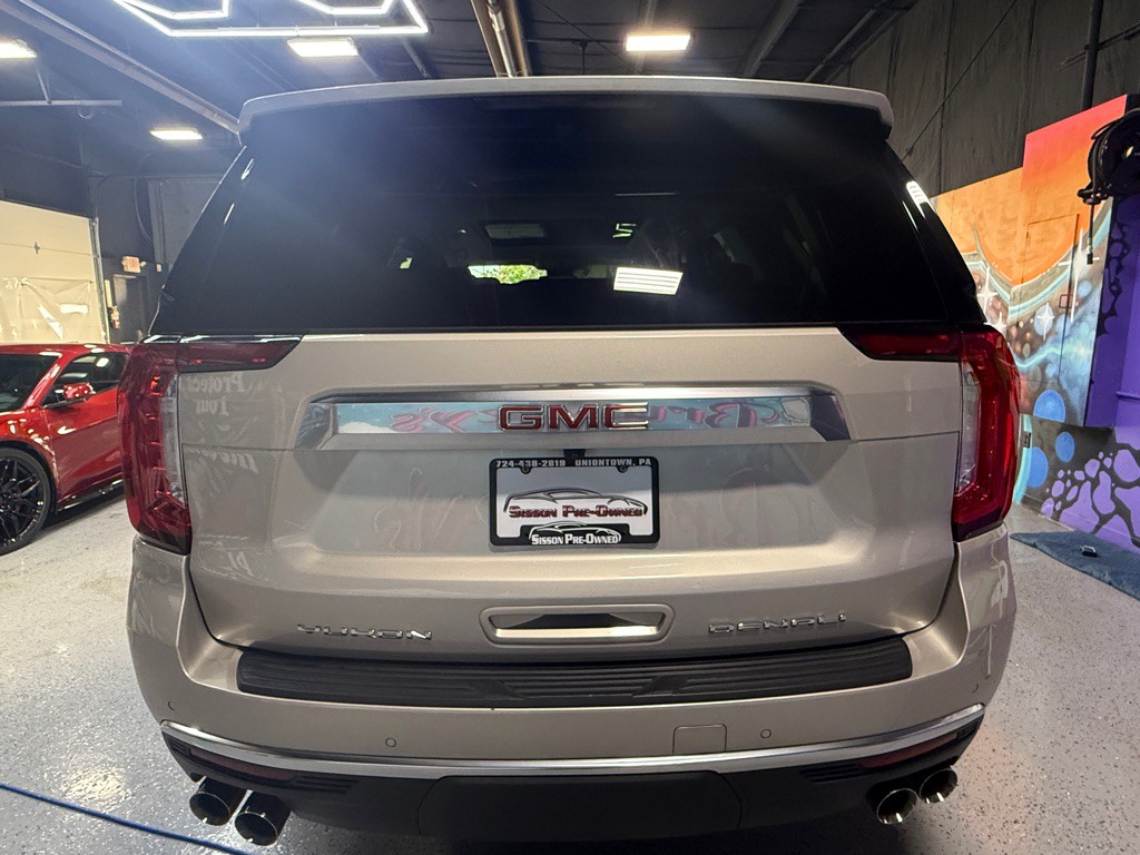 2023 GMC Yukon Image 4