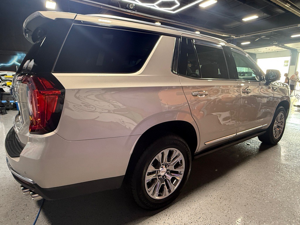 2023 GMC Yukon Image 6