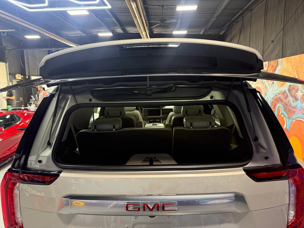2023 GMC Yukon Image 8