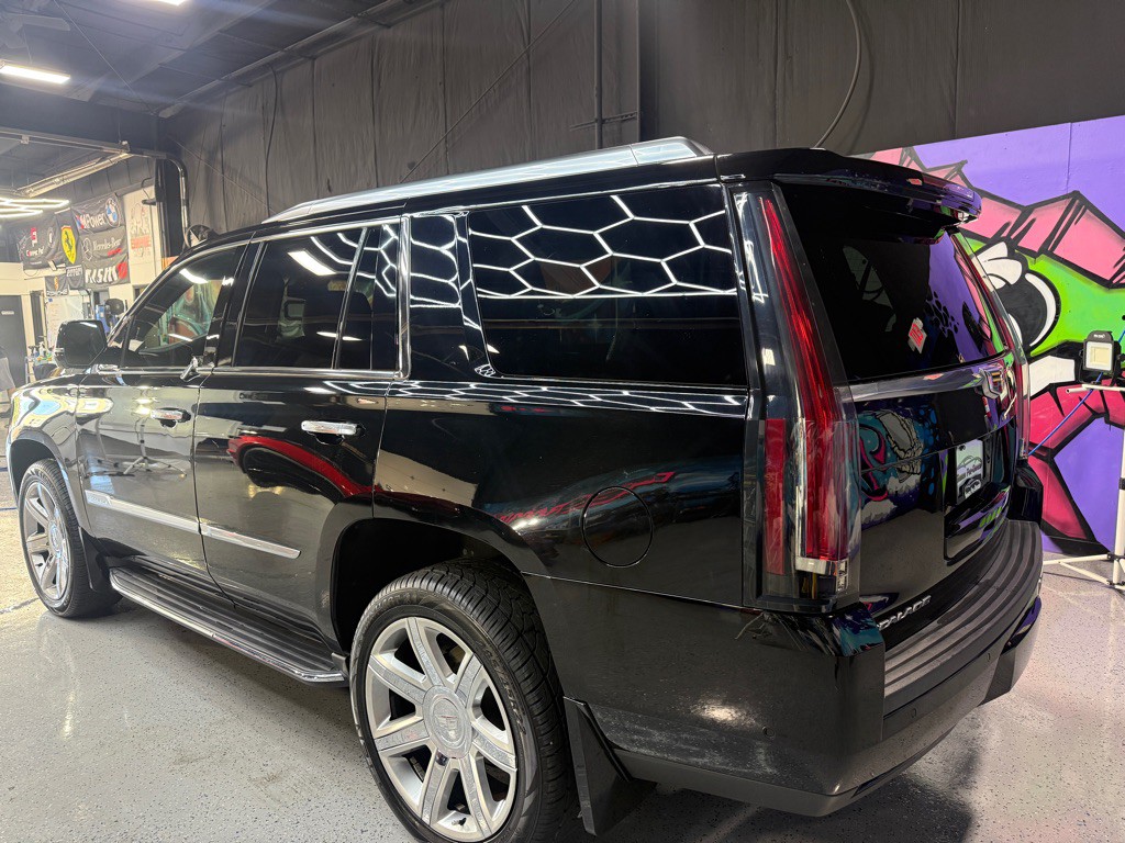 2019 Cadillac Escalade Image 3