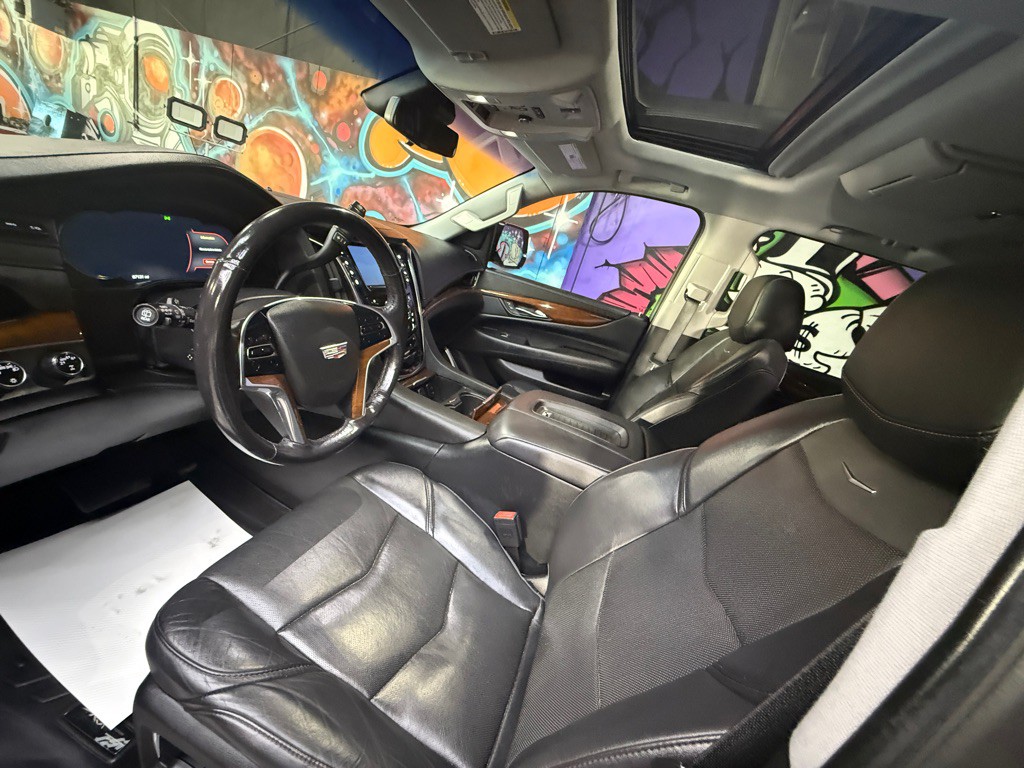 2019 Cadillac Escalade Image 9
