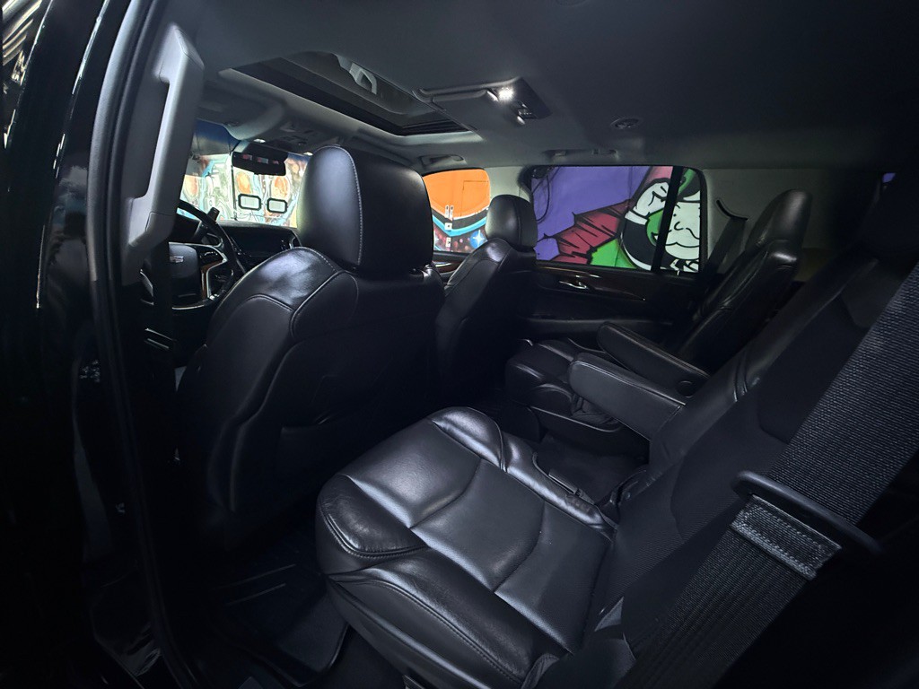 2019 Cadillac Escalade Image 16