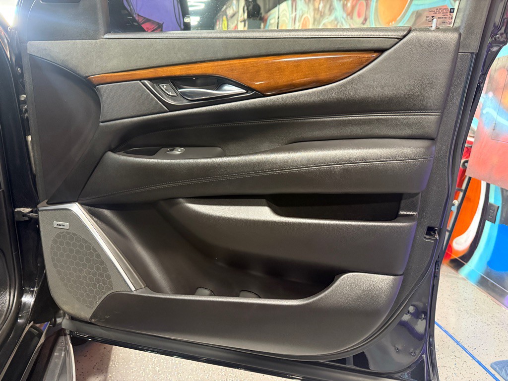 2019 Cadillac Escalade Image 23