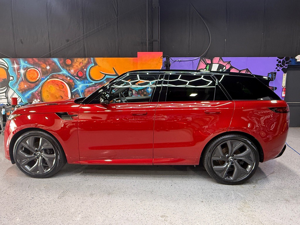 2024 Land Rover Range Rover Sport Image 2
