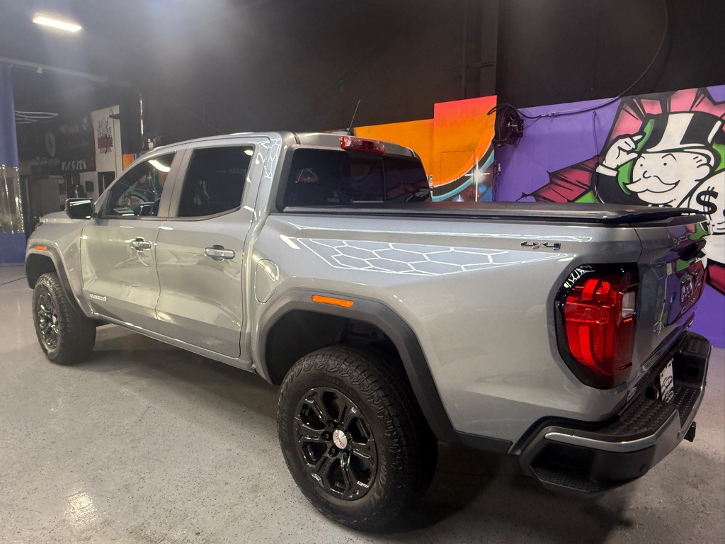 2024 GMC Canyon Image 3