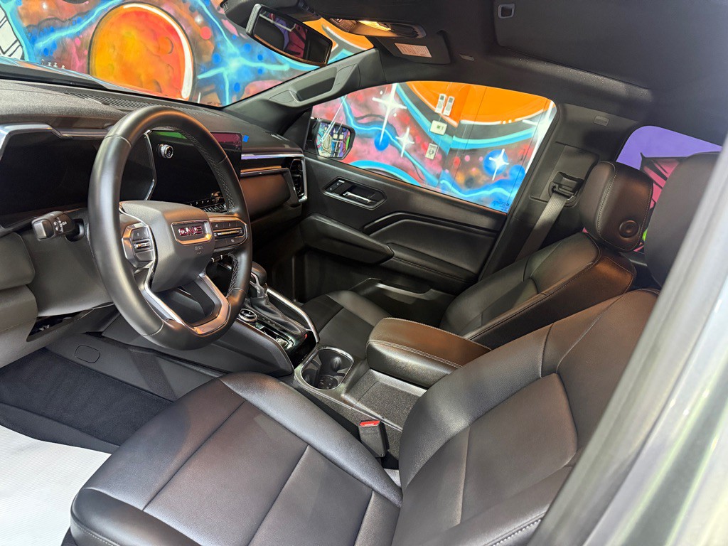 2024 GMC Canyon Image 9