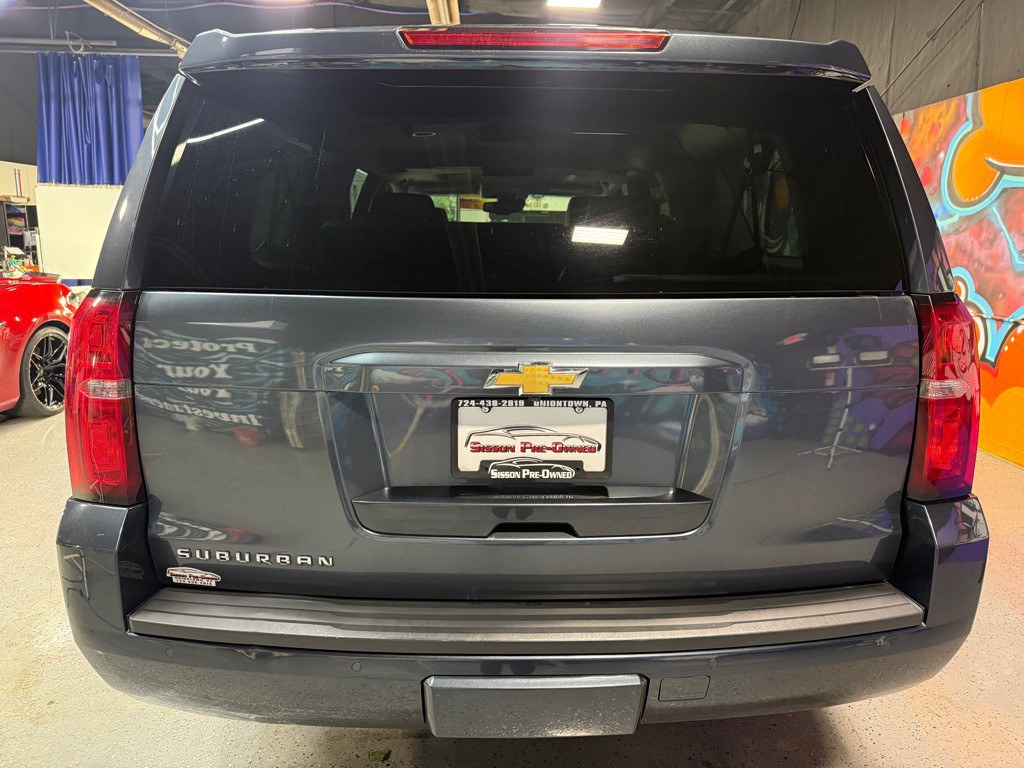 2019 Chevrolet Suburban Image 5