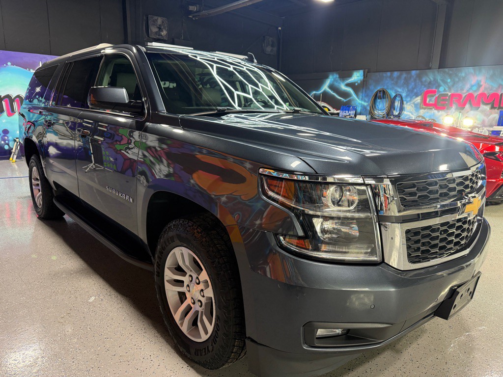 2019 Chevrolet Suburban Image 6