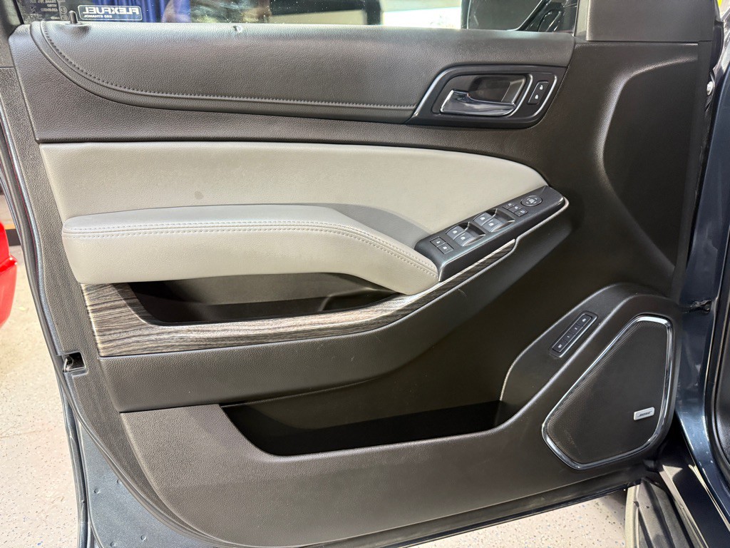2019 Chevrolet Suburban Image 11