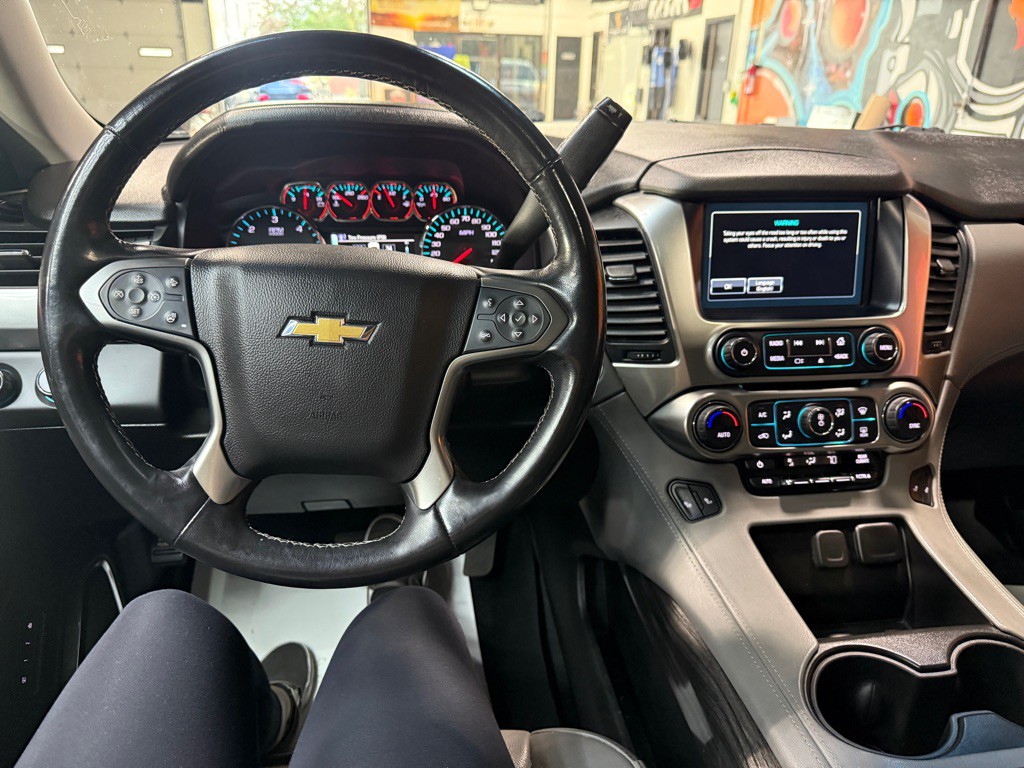 2019 Chevrolet Suburban Image 13